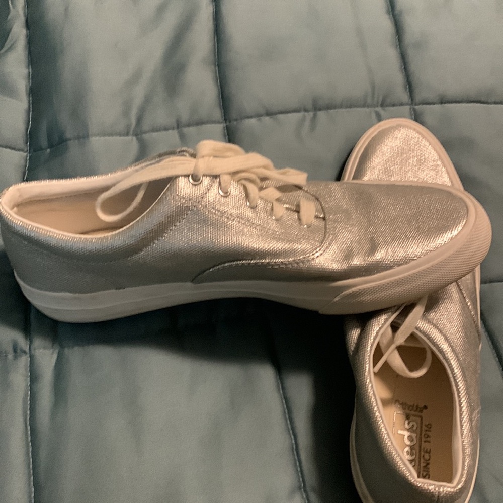 Fun Silver Keds - Picture 5 of 5